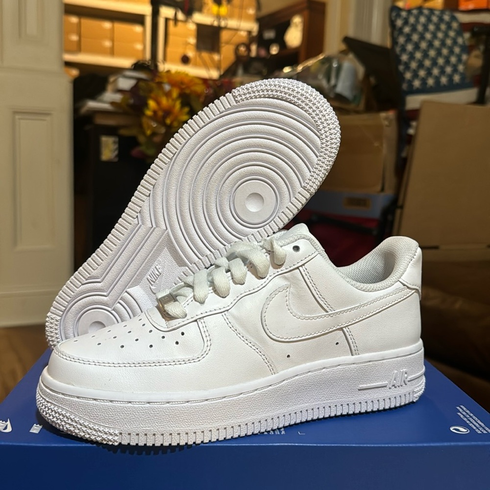 Nike Air Force 1 White